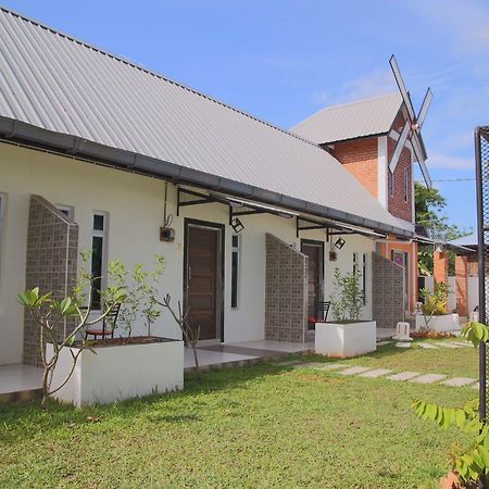 Belukar Lodges Private Homestay 판타이체낭 외부 사진